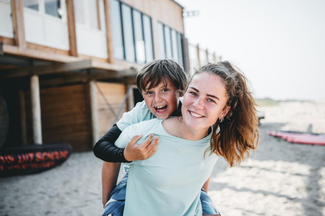 Family & Surfhostel Petten Eksteriør billede