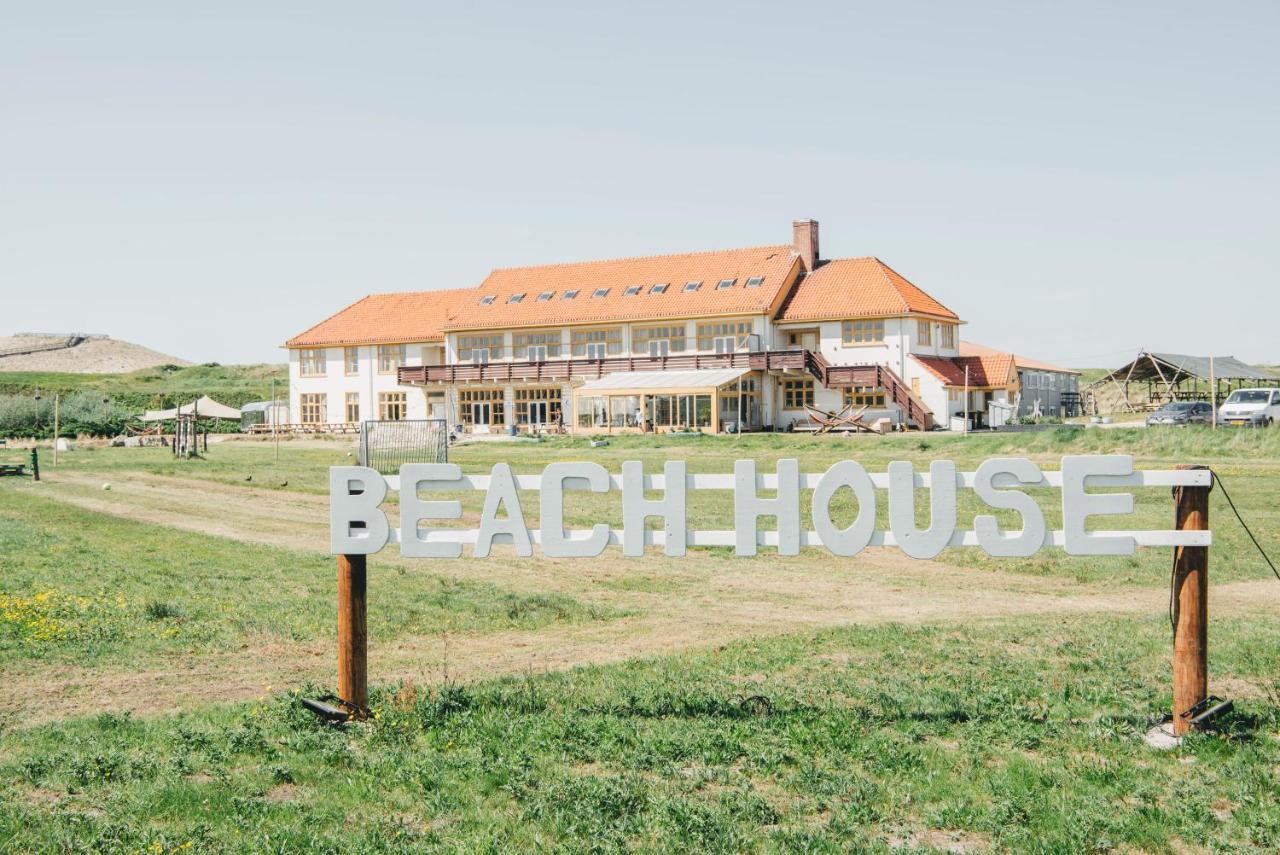 Family & Surfhostel Petten Eksteriør billede