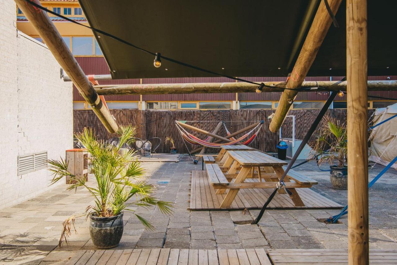 Family & Surfhostel Petten Eksteriør billede